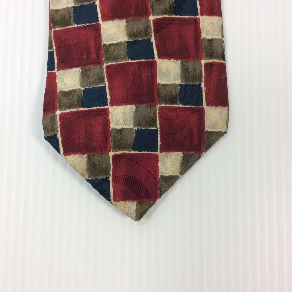 Bugatti Mens Tie 3.75 in x 60 L Silk Burgundy Olive Beige White Geometric